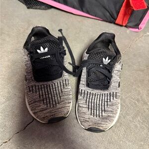 Adidas kids tennis shoes, lightly worn, size 8 1/2